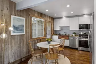 712 Sunset Dr, Pacific Grove, CA 93950 - Photo 6