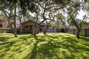 712 Sunset Dr, Pacific Grove, CA 93950 - Photo 16