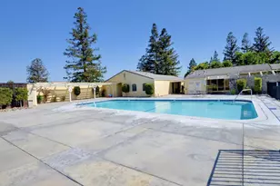 401 Chateau La Salle 401, San Jose, CA 95111 - Photo 16