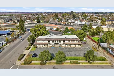 825 9th St, Marysville, CA 95901 - Photo 6