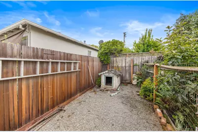 1385 Elm St, San Carlos, CA 94070 - Photo 14