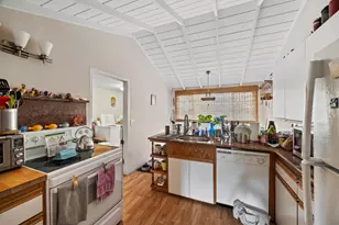 1385 Elm St, San Carlos, CA 94070 - Photo 8