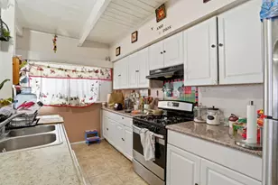 230 McCreery Ave, San Jose, CA 95116 - Photo 6