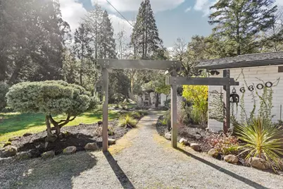 6600 Redwood Retreat Rd, Gilroy, CA 95020 - Photo 1