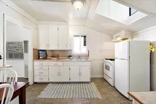 208 Mountain View Ave, Santa Cruz, CA 95062 - Photo 16