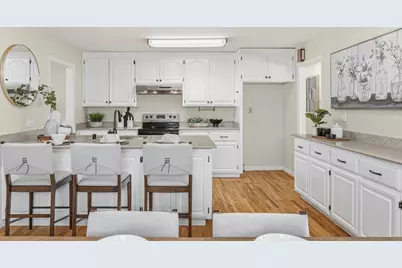 2163 Woodard Rd, San Jose, CA 95124 - Photo 16