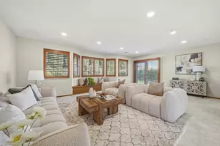 2163 Woodard Rd, San Jose, CA 95124 - Photo 10