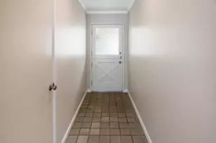 6354 Whaley Dr, San Jose, CA 95135 - Photo 10