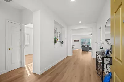 9942 Valderama Way, Sacramento, CA 95829 - Photo 18