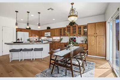 9942 Valderama Way, Sacramento, CA 95829 - Photo 8