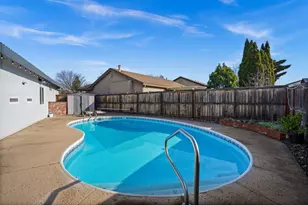 9942 Valderama Way, Sacramento, CA 95829 - Photo 32