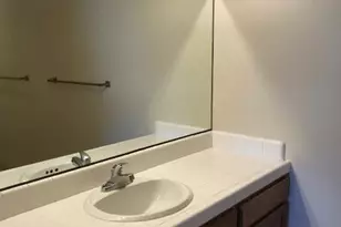 1056 Padre Dr 4, Salinas, CA 93901 - Photo 12