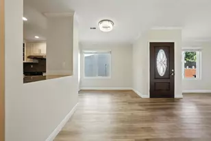 2114 Bennighof Ct, San Jose, CA 95121 - Photo 4