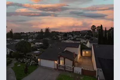 2114 Bennighof Ct, San Jose, CA 95121 - Photo 2