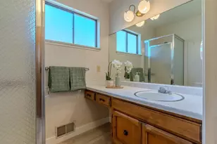 2 Valleywood Ct, Pacifica, CA 94044 - Photo 18