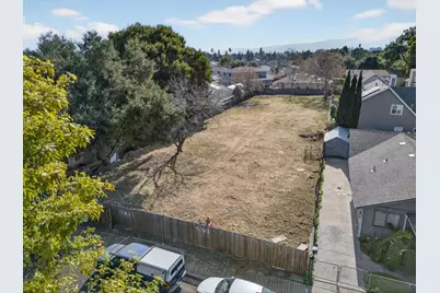 760 Weeks St, East Palo Alto, CA 94303 - Photo 6