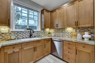 136 Avellino Way, Mountain View, CA 94043 - Photo 14