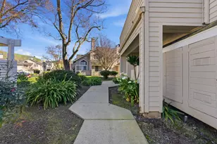 301 Boatswain Ct, Hercules, CA 94547 - Photo 38