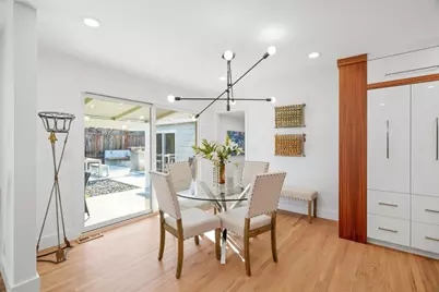 1090 Butte Ct, Sunnyvale, CA 94087 - Photo 10