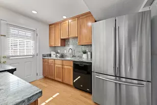 125 Connemara Way 104, Sunnyvale, CA 94087 - Photo 12