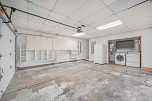 6290 Mahan Dr, San Jose, CA 95123 - Photo 28