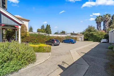 216 N San Mateo Dr, San Mateo, CA 94401 - Photo 4