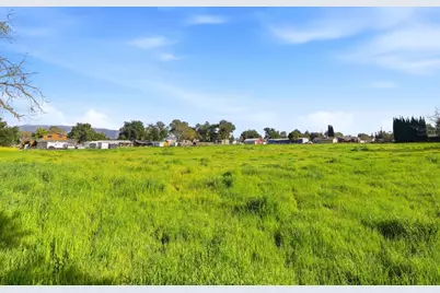 13805 Colony Ave, San Martin, CA 95046 - Photo 46