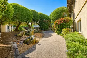 300 Ridgeway Rd, Woodside, CA 94062 - Photo 2