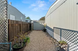 19 Dolphin Ct 19, Half Moon Bay, CA 94019 - Photo 24