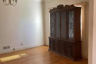 559 Gates St, San Francisco, CA 94110 - Photo 2