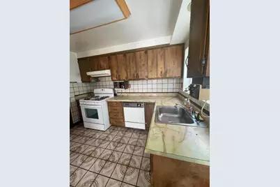 559 Gates St, San Francisco, CA 94110 - Photo 6