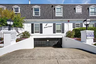 1910 Mount Vernon Ct 10, Mountain View, CA 94040 - Photo 2