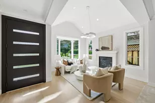 909 Waverley St, Palo Alto, CA 94301 - Photo 4