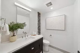 909 Waverley St, Palo Alto, CA 94301 - Photo 46