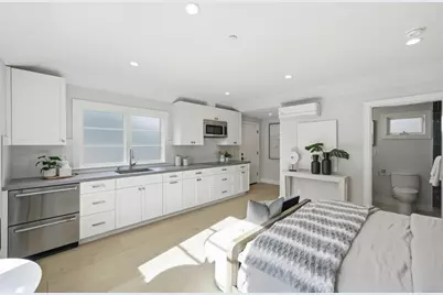 909 Waverley St, Palo Alto, CA 94301 - Photo 52