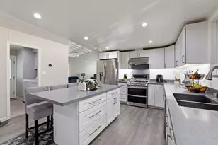 304 Los Encinos St 304, San Jose, CA 95134 - Photo 16