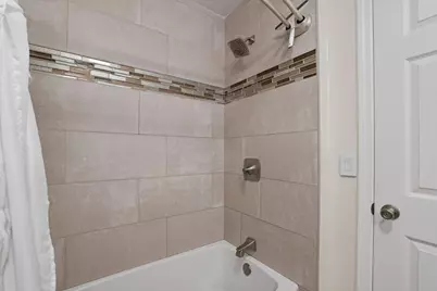 304 Los Encinos St 304, San Jose, CA 95134 - Photo 30