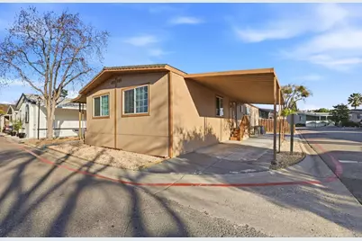 304 Los Encinos St 304, San Jose, CA 95134 - Photo 2