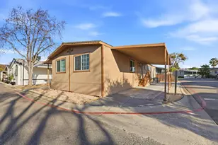 304 Los Encinos St 304, San Jose, CA 95134 - Photo 2