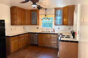 801 South St, Hollister, CA 95023 - Photo 10