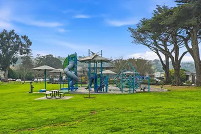 555 Palm Ave 202, Millbrae, CA 94030 - Photo 30