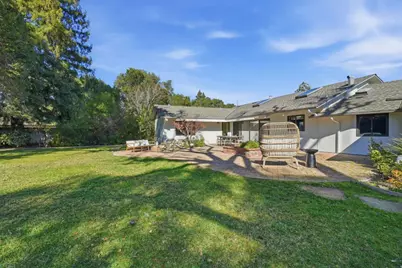 652 Rosewood Ct, Los Altos, CA 94024 - Photo 34