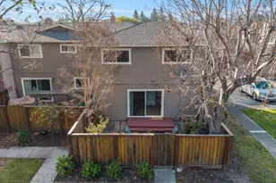 455 Lotus Ln, Mountain View, CA 94043 - Photo 36