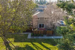 455 Lotus Ln, Mountain View, CA 94043 - Photo 40