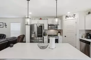 1656 Thistle Ln, Los Banos, CA 93635 - Photo 12