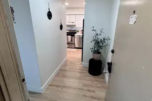 104 W Rossi St 13, Salinas, CA 93901 - Photo 2