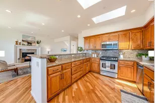 423 Hillcrest Dr, Aptos, CA 95003 - Photo 10