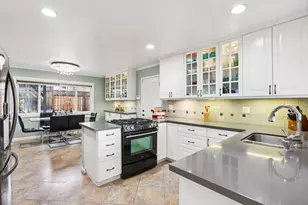 3272 Vistamont Dr, San Jose, CA 95118 - Photo 18