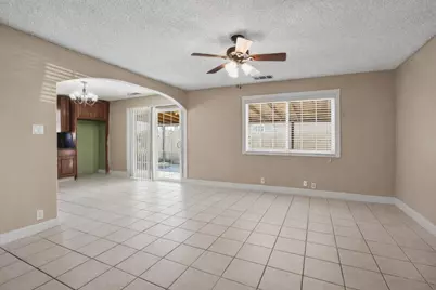 154 N Santa Rosa St, Los Banos, CA 93635 - Photo 6