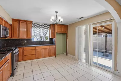 154 N Santa Rosa St, Los Banos, CA 93635 - Photo 10